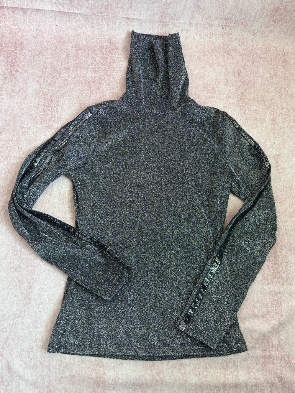 Size Large Charcoal Sparkle Black Turtleneck Long-Sleeve Top